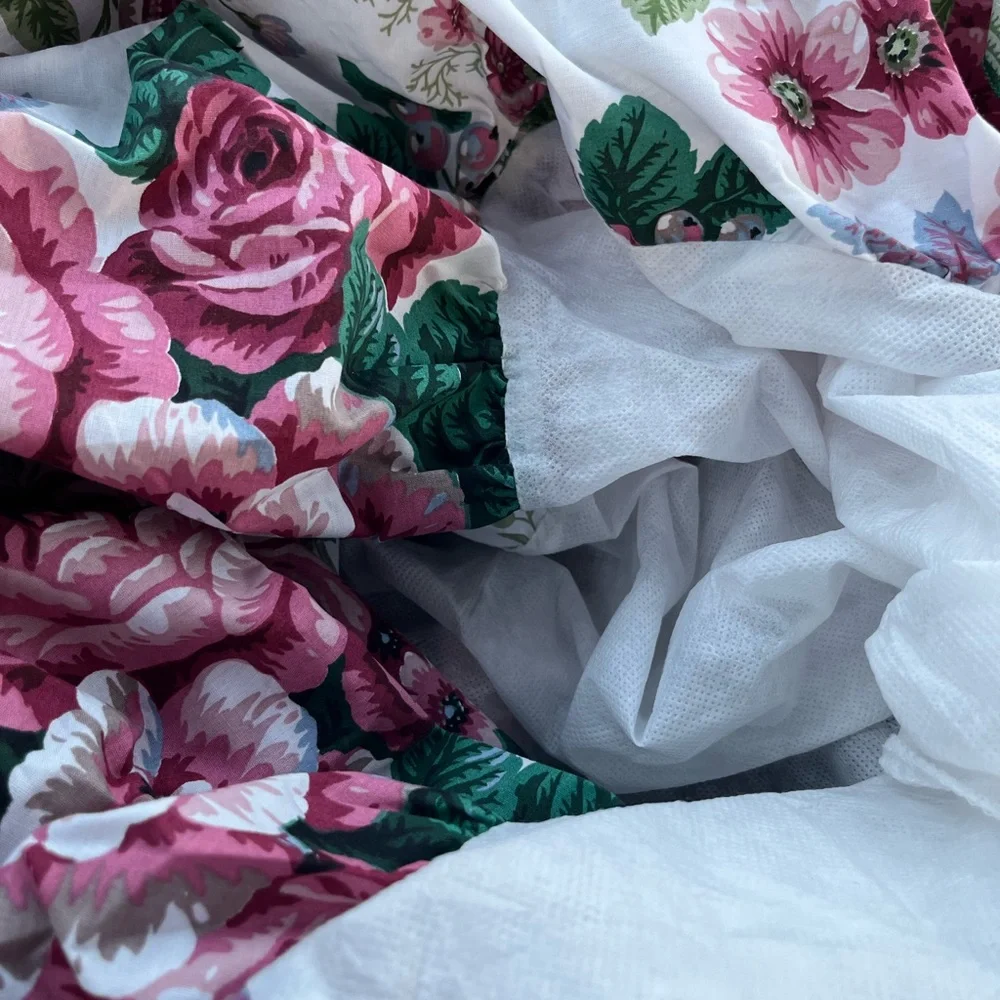 Fieldcrest White and Green Full Size Bed skirt with Floral Design